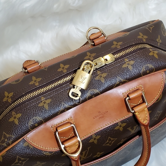 Authentic Louis Vuitton Deuville - Picture 6 of 17